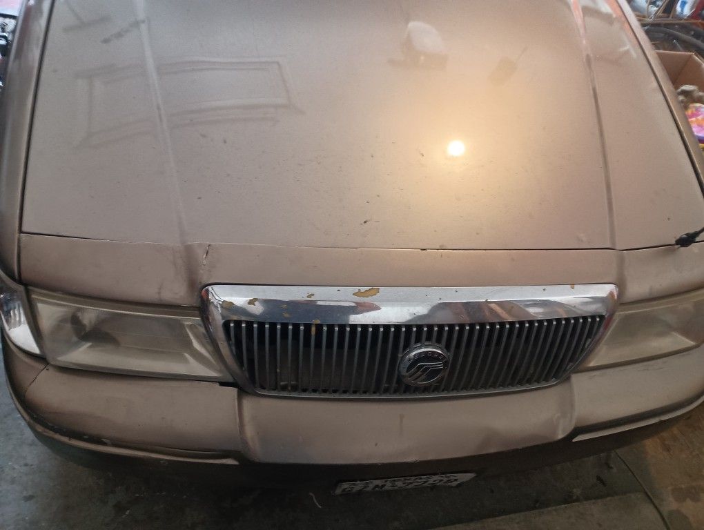 2003 Mercury Grand Marquis