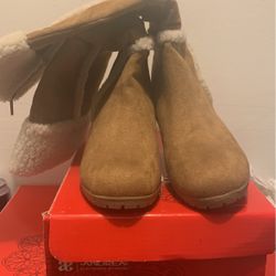 NEW - Ladies Boots