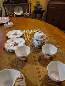 17 peace Japanese Floral Design tea set