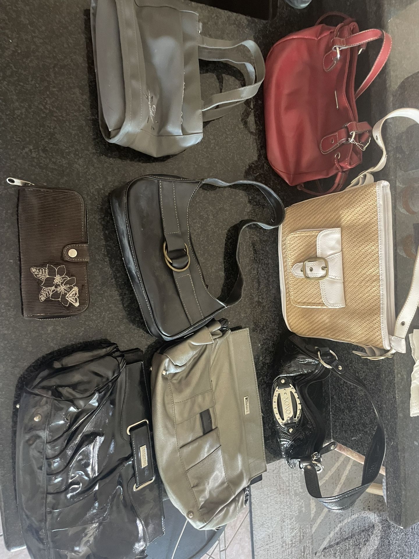 5 Purses, 2 Miche Shells, 1 Roxy Wallet