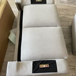 FREE Couch Base / Pet Bed