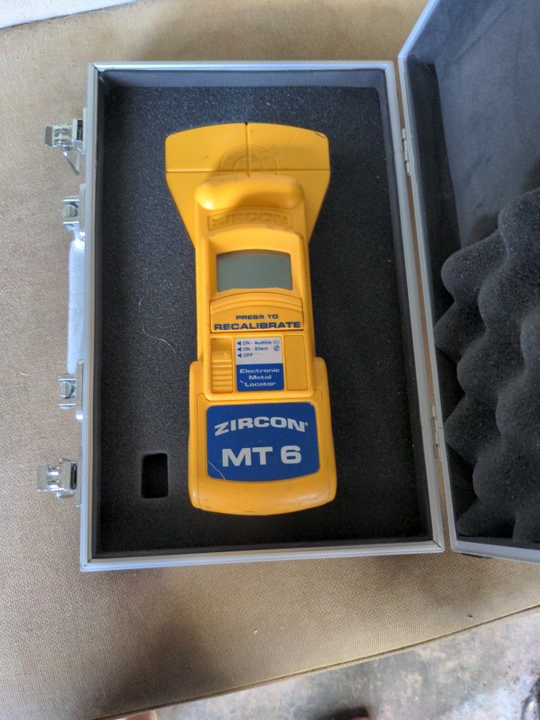 Zircon MT-6 Nail Finder