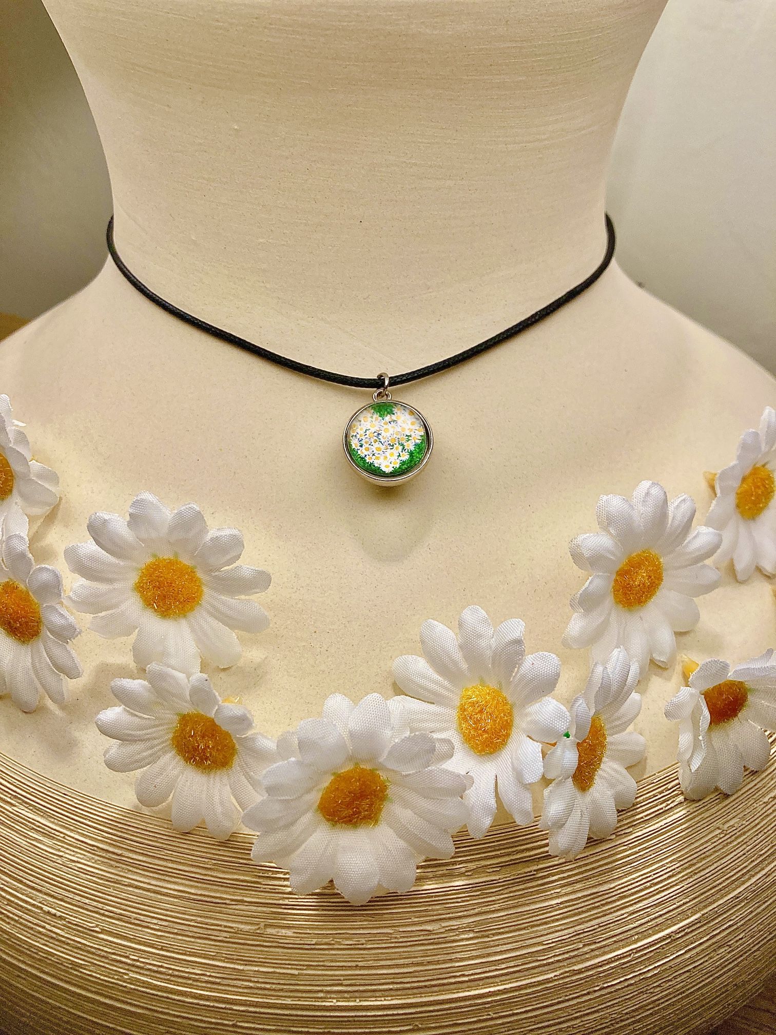 Necklace Choice Of Black Choker Or Silver Chain With Daisy Glass Ball