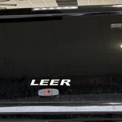 LEER Truck camper shell