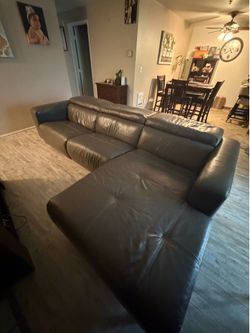Leather Sectional Sofa w/ Power Recliners & Headrests - Must Go by Sat