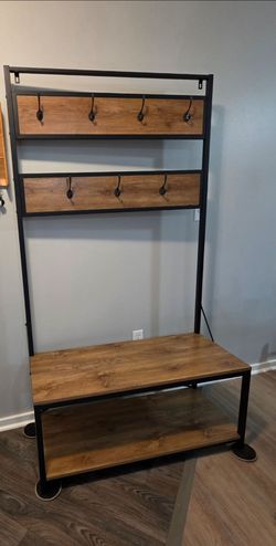 Entry bench