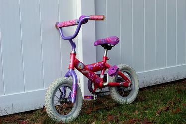 Girls Barbie Bicycle New Condition