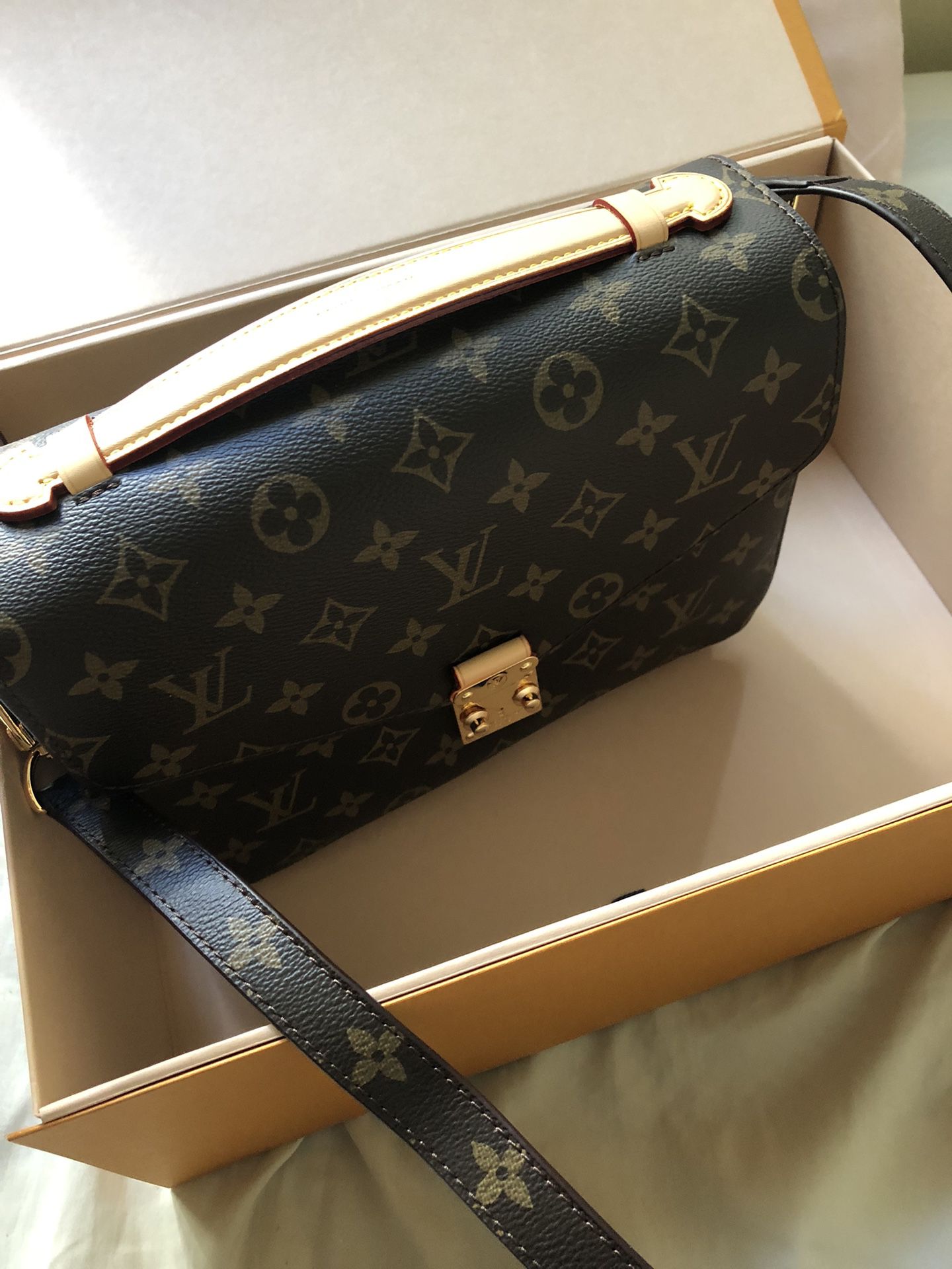 Louis Vuitton 6 empty Boxes and 3 Bags for Sale in Costa Mesa, CA - OfferUp