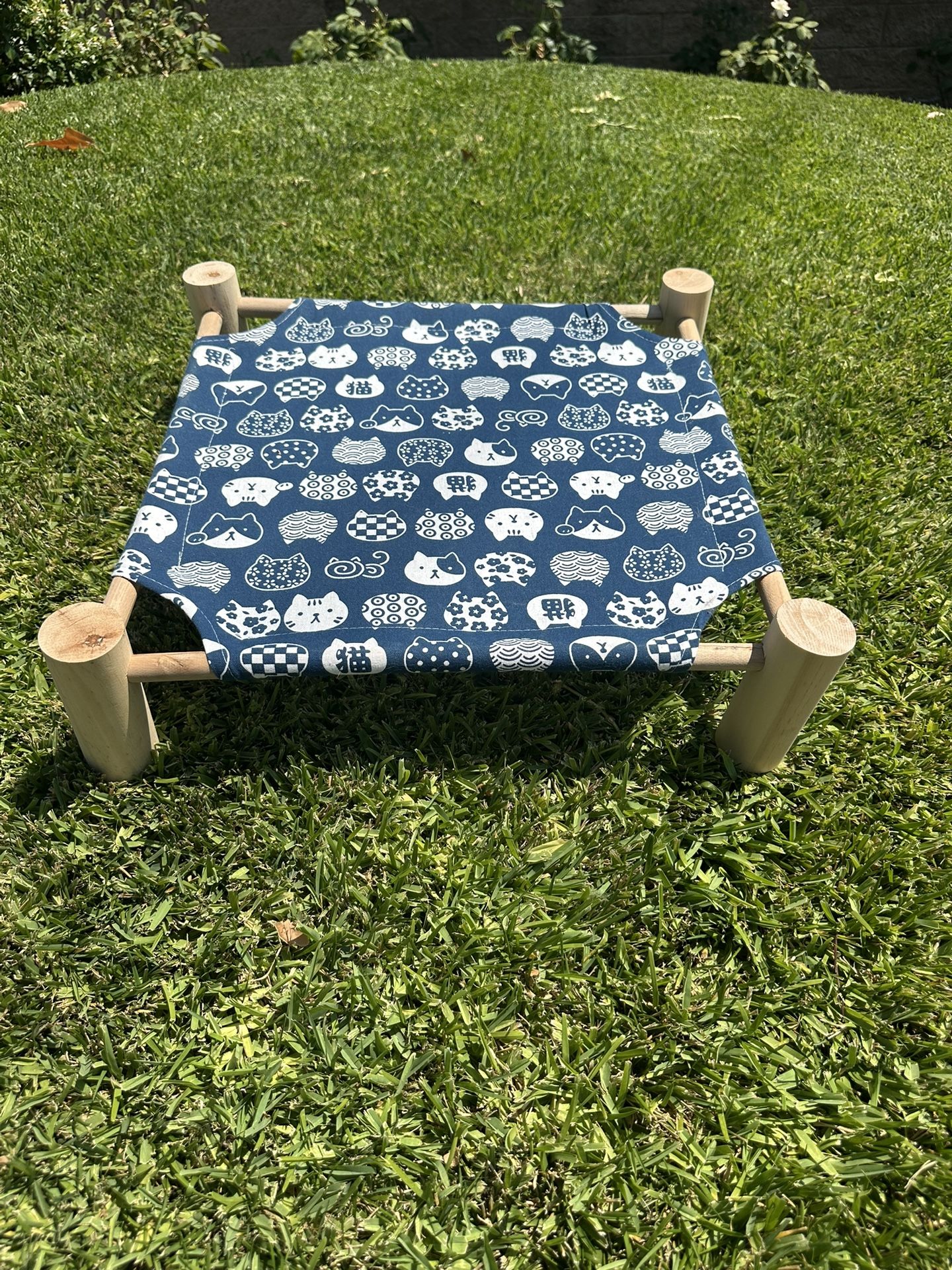 Elevated Kitty Cot
