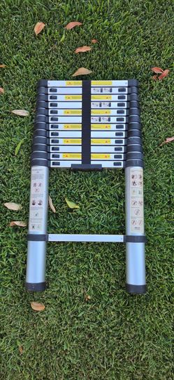 Telescoping Ladder 12.5ft  NEW