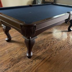 Pool Table Olhaulsen ( Free Delivery & Set Up )