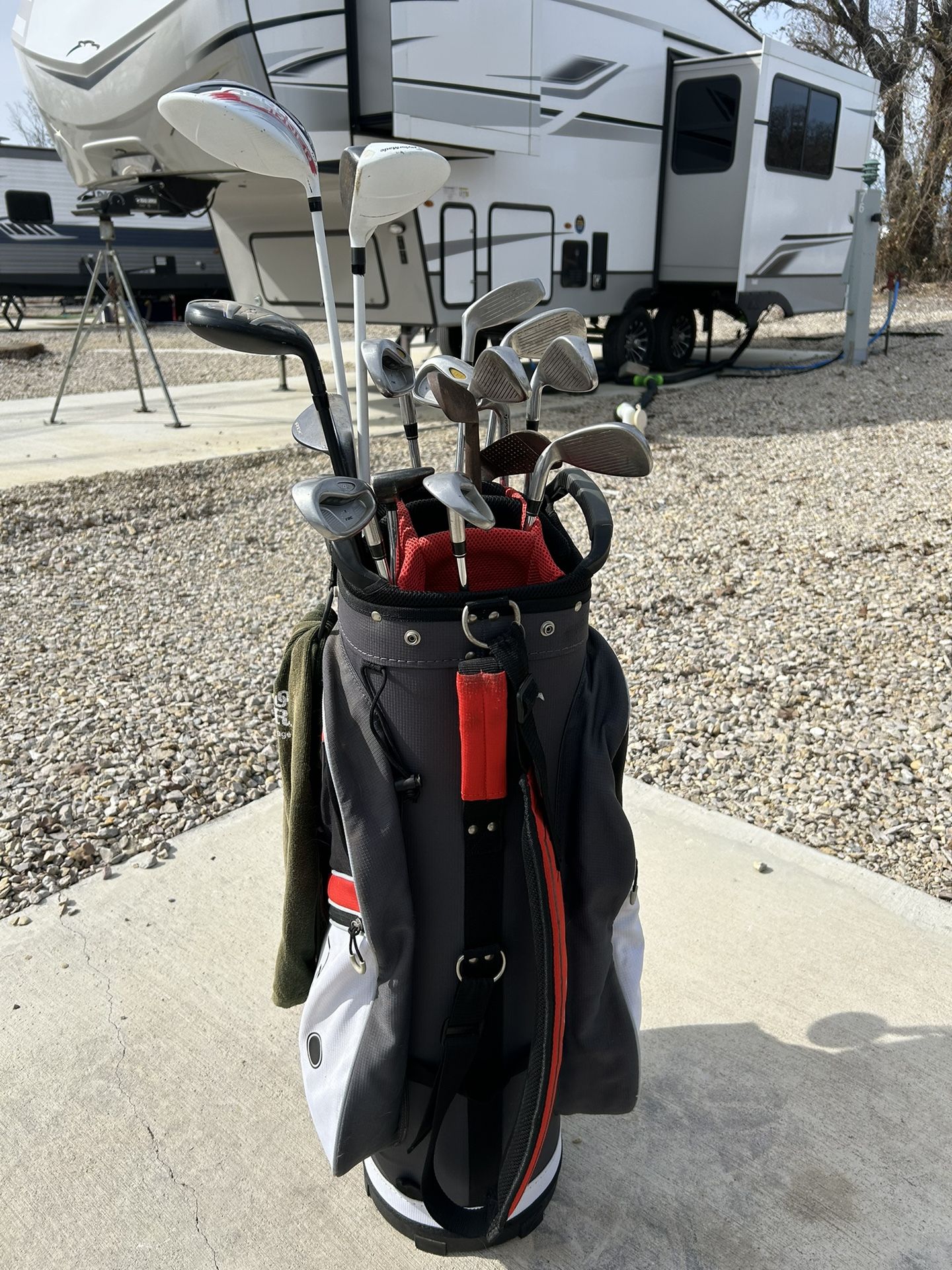 Golf clubs