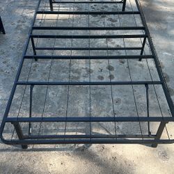 Twin Foldable Bed (2)