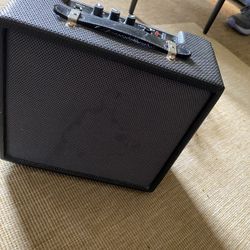 AXL Guitar Amp