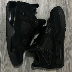 Air Jordan 4 Retro BLACK CAT Size 9 (authentic) 