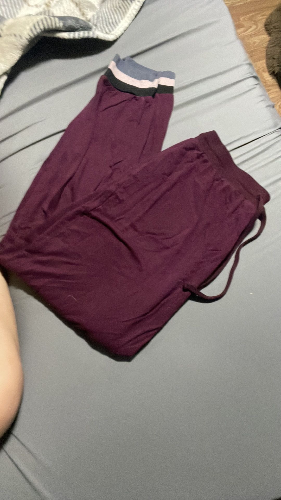 Simply Vera Joggers