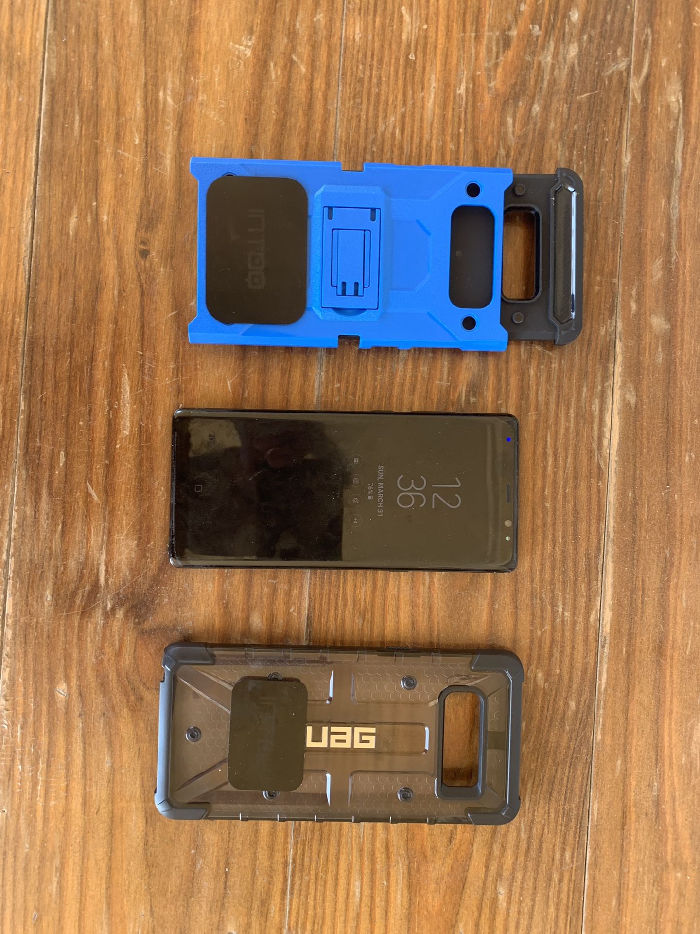 SAMSUNG NOTE 8 with 2 cases perfect condition