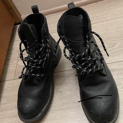 Timberland Women’s Boots Size 7 1/2–$35