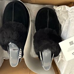 Ugg Shoes Size 6 Black