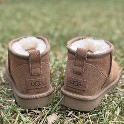 Ugg Classic Ultra Mini Boots 