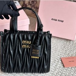 miumiu new small shopping bag