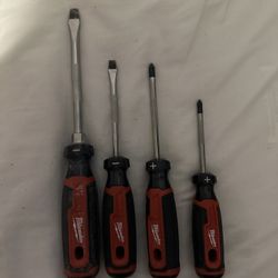 Milwaukee Screwdrivers 