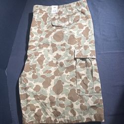 Levi’s Cargo Shorts Size 56