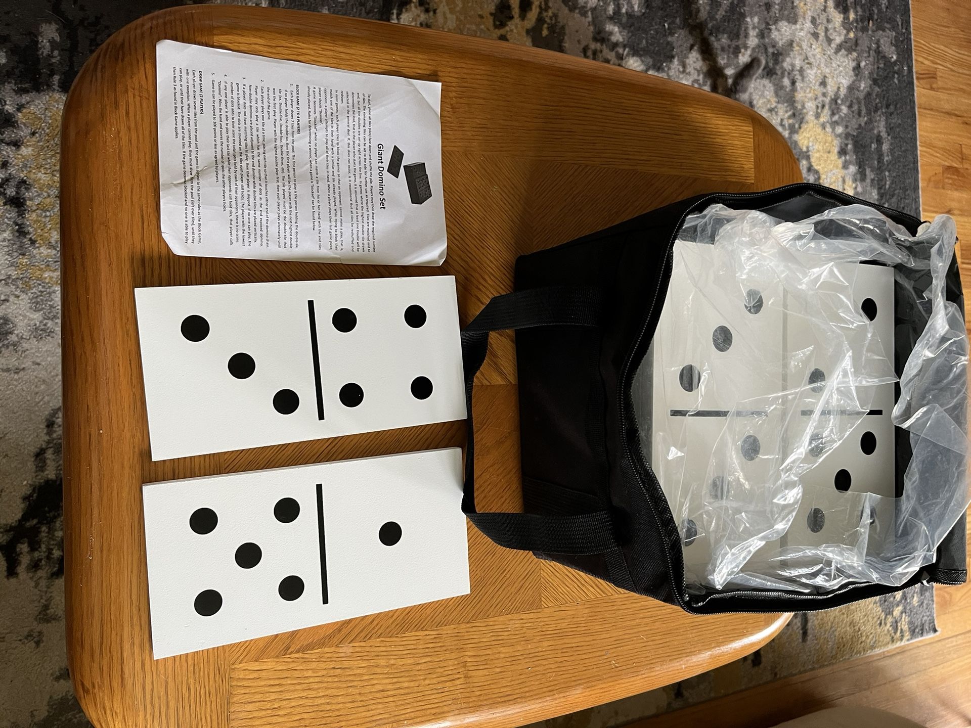 DONATED Dominos & Carry Bag