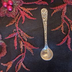Sterling silver-Miniature salt spoon