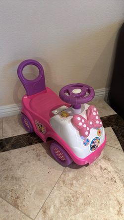 Disney Minnie Mouse Kids Ride-On Toy Car