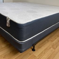 King Size Mattress 10 Inches With Box Springs And Metal Bed Frame High Quality Available All Size. Delivery Available