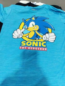 Sonic tshirt size Med