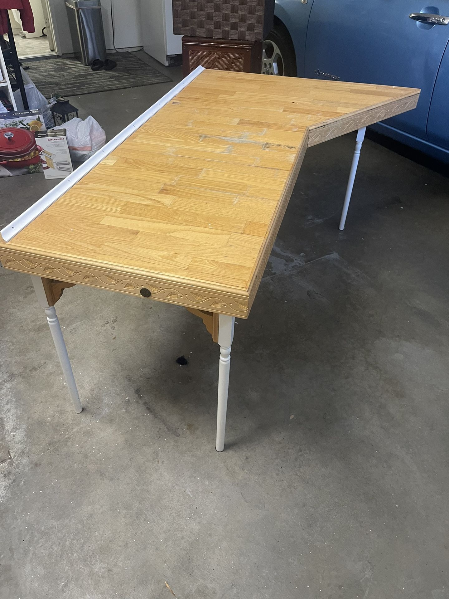 Desk- Wood——FREE-FREE
