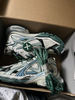Balenciaga Runner Size 41
