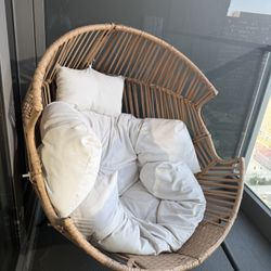 Casi egg chair with cushion