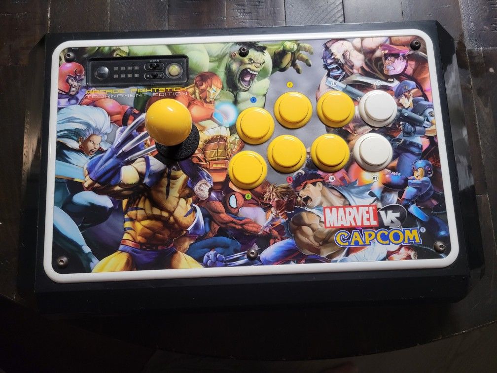 Madcatz Marvel Vs. Capcom Tournament Edition Fightstick For The Xbox360