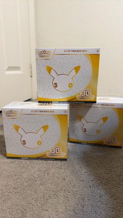 Pokémon 30th ETB