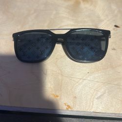 Louis Vuitton Mix It Up Square Sunglasses,  Z1878U