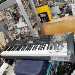 Casio Ctk-1100 Electric Digital Keyboard 61-key Piano 