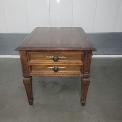 End Table( $20 Firm) Need Gone Asap 