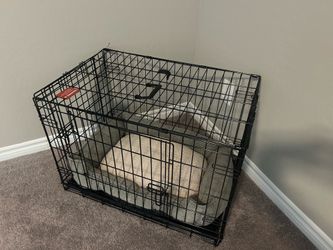 Medium dog crate with bed (kennel, cage)