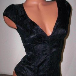 JUNIOR'S WOMEN'S BLACK VNECK LACE UP CORSET TIE LOW CUT TANK TOP TSHIRT LADIES DRESS SHIRT SIZE SMALL SM 