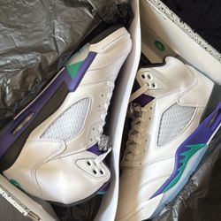 Jordan Retro 5 Grapes.