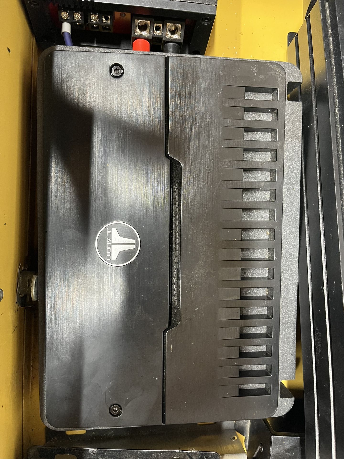 JL AUDIO Amplifier
