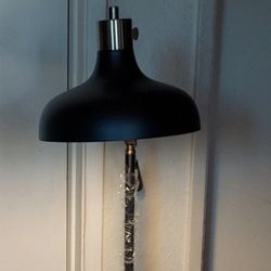 57"TALL THRESHOLD CROSBT FLOOR LAMP.