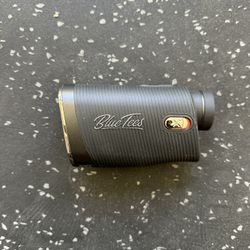 Blue Tees Series 4 Golf Rangefinder – Black – Gently Used