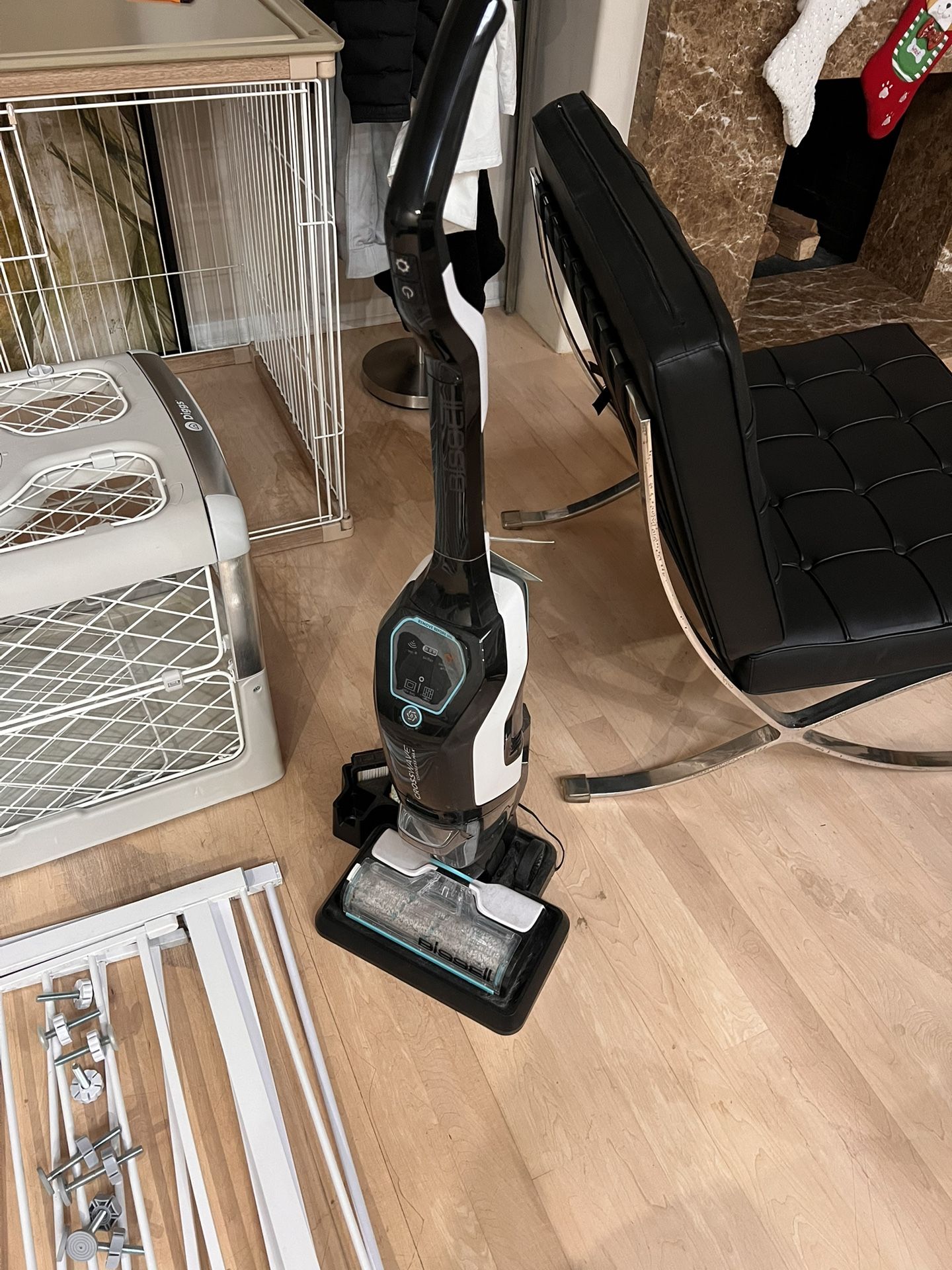 Bissell CrossWave Cordless Wet/Dry Vacuum