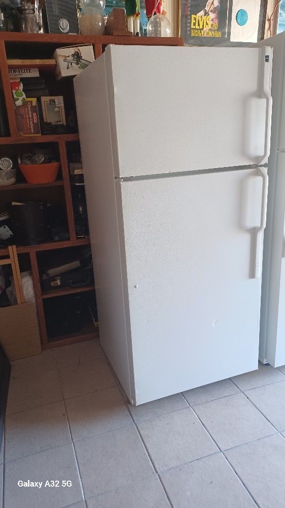 FRIDGE...WORKING GOOD 28 X 65..CLEAN..DELIVER X$..