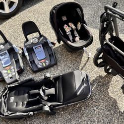 Like New - Stroller +  2 Car Seat Bases + 1 Car Seat (Peg Perego Travel System Onyx)