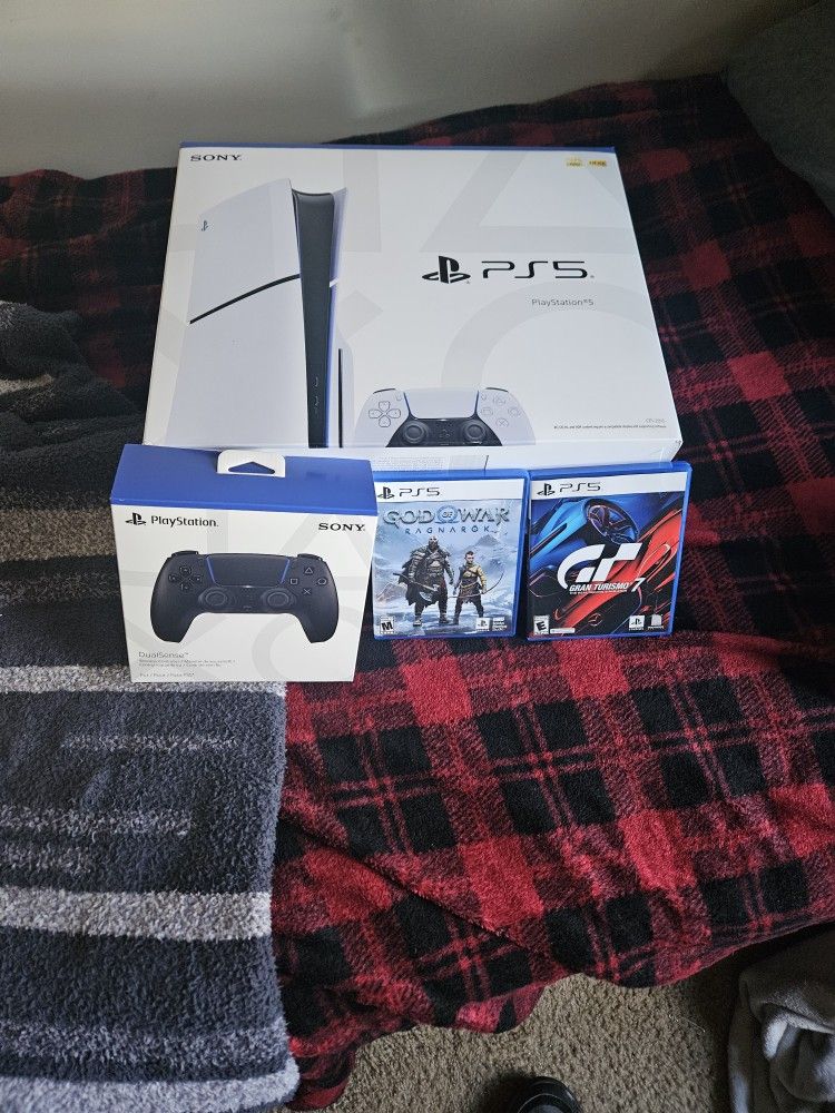 Playstation 5 With 2 Games And An Extra Controller